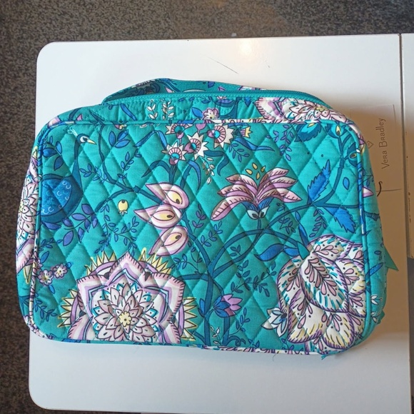 Vera- Bradley Large Blush and Brush Makeup Case Peacock Garden Travel Cotton NWT - Picture 2 of 3